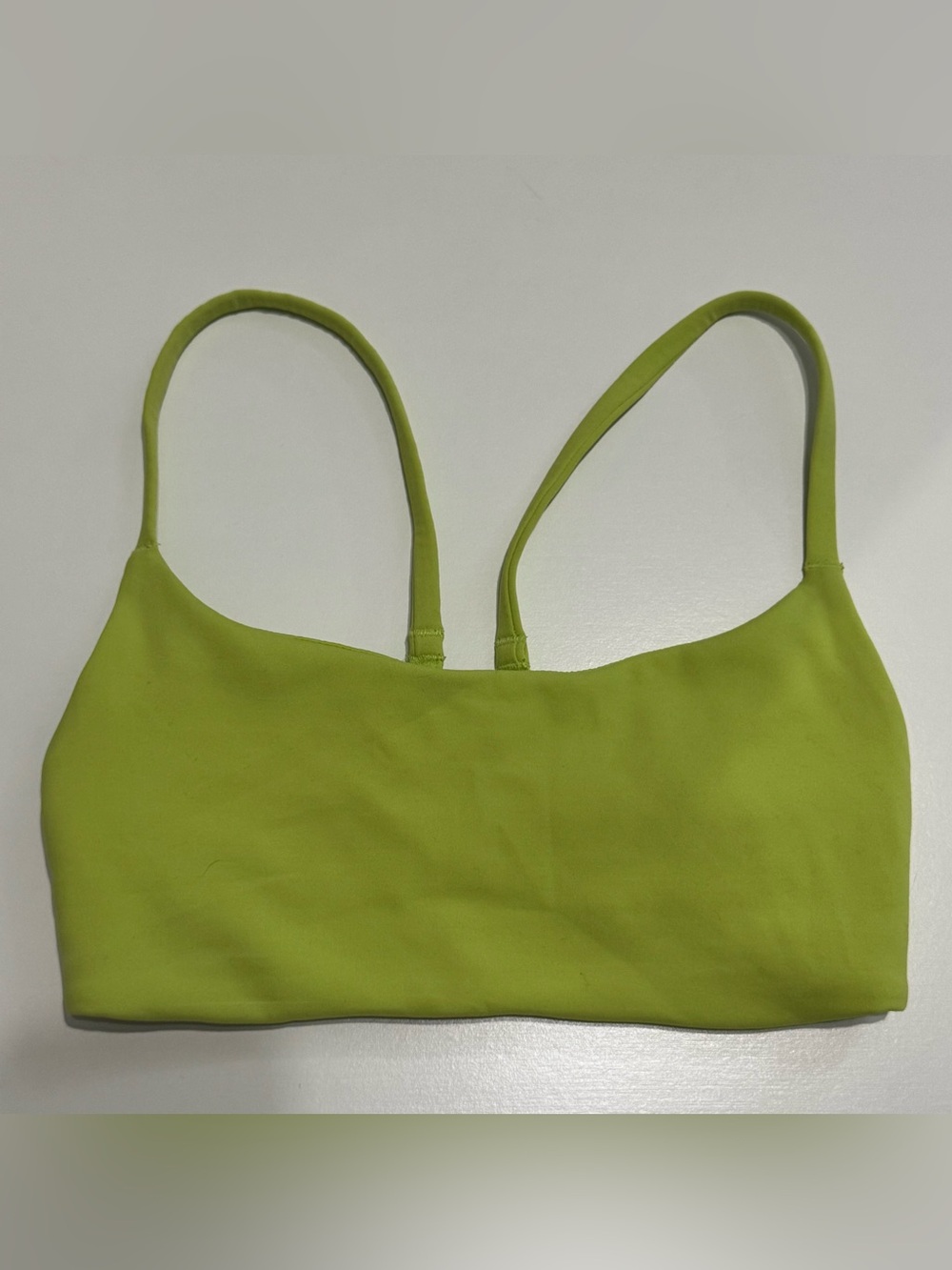 Lululemon Lululemon Wunder Train Strappy Racer Bra *Light Support size 2 grape